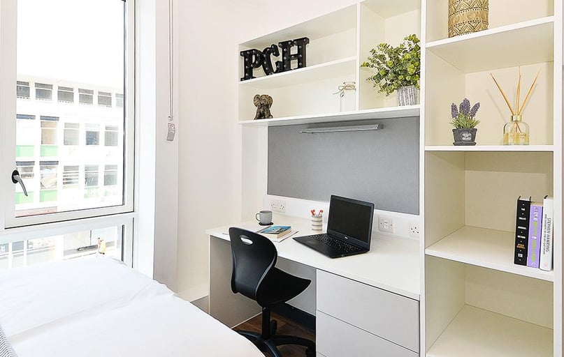 Raleigh Street, City Centre, Plymouth - Image 1